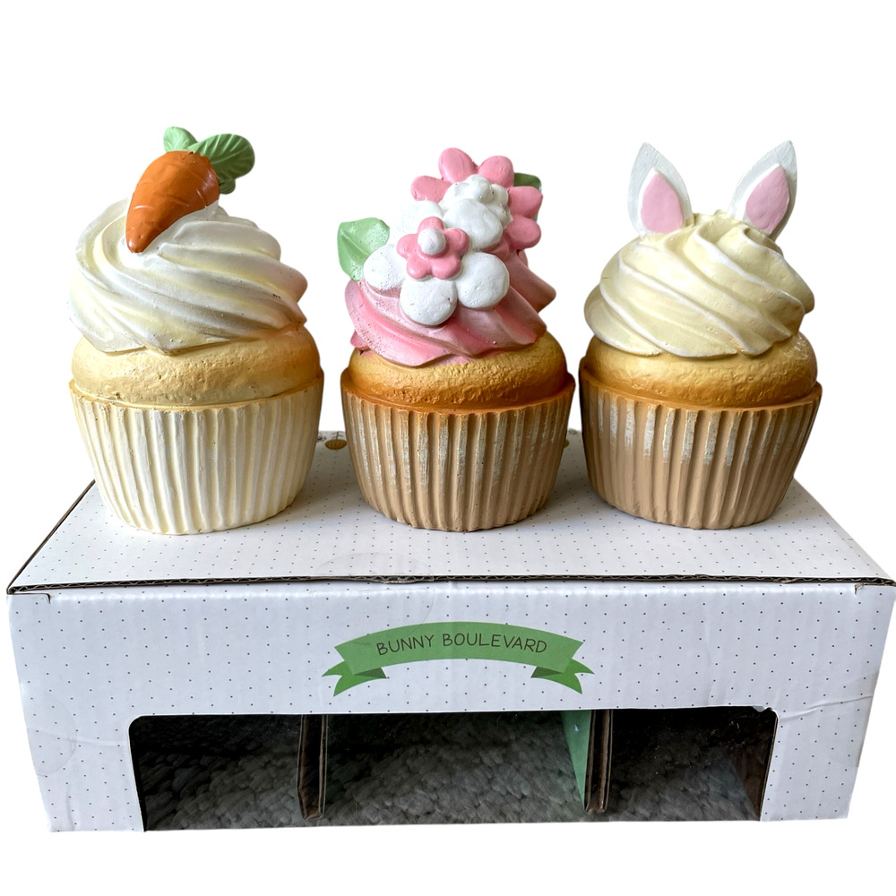 Bunny Boulevard Easter Cupcakes Pastel Bunny Rabbit Decor Set of 3 New